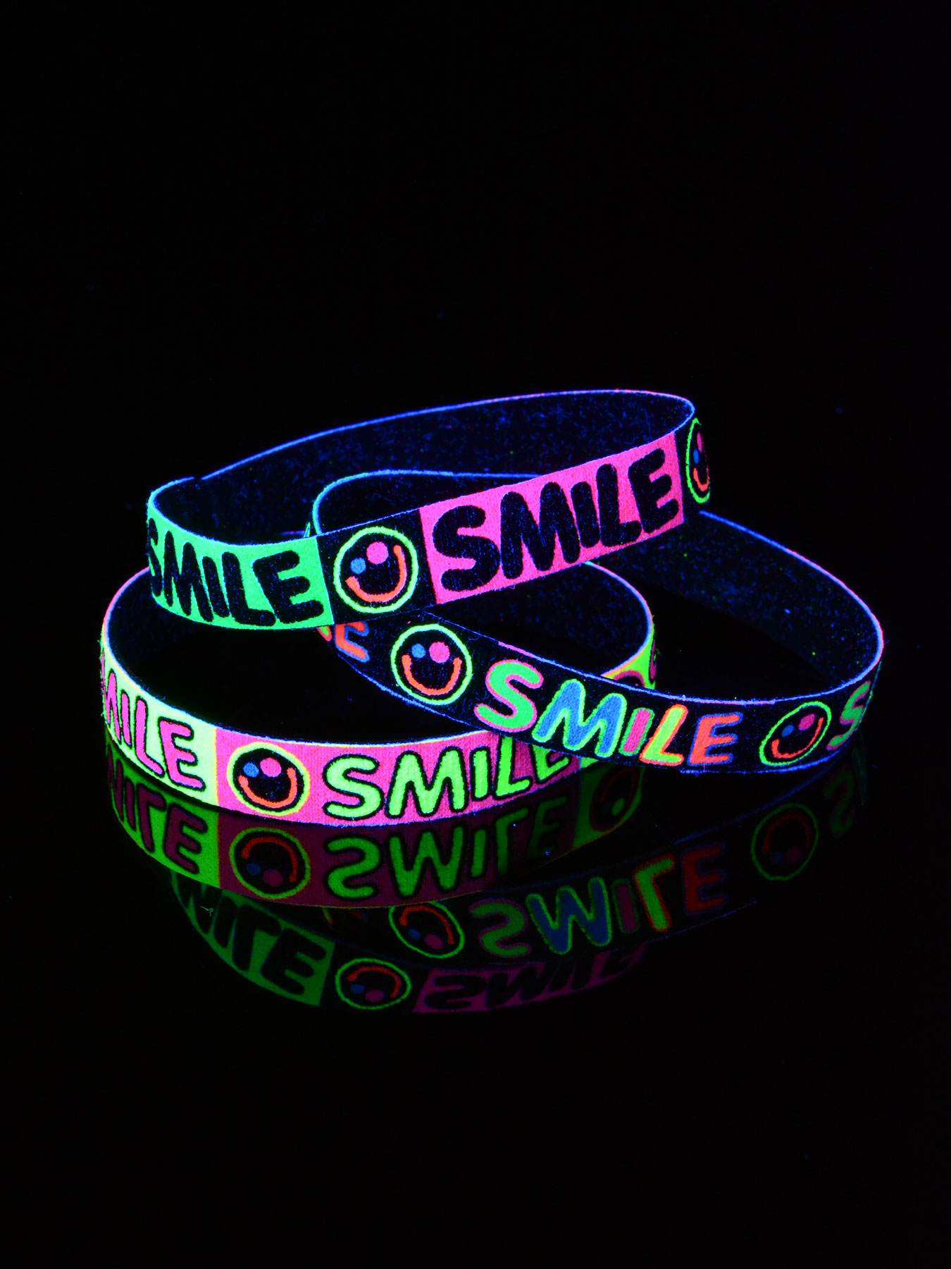 Armband aufgehängt