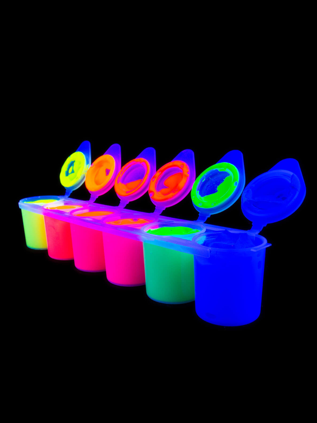 - Schwarzlicht PVC-Leuchtschnur 6mm Set UV Mix aus verschiedenen Farben ... 
