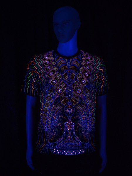 Blacklight t-shirt 